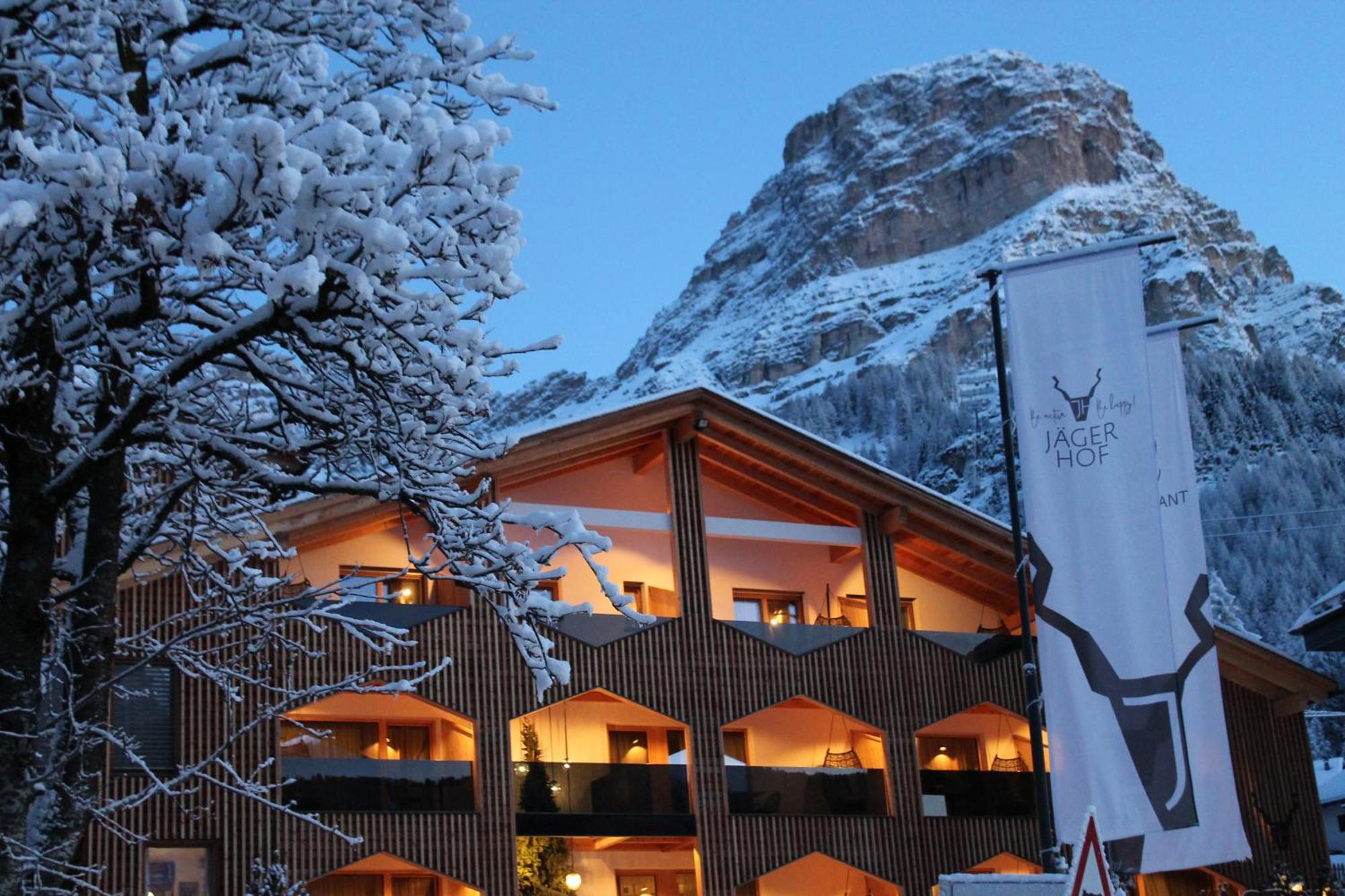 Hotel Jaegerhof Colfosco Exterior foto