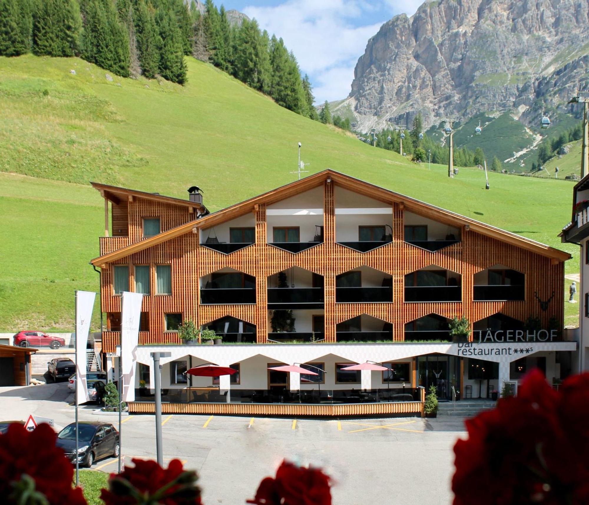 Hotel Jaegerhof Colfosco Exterior foto